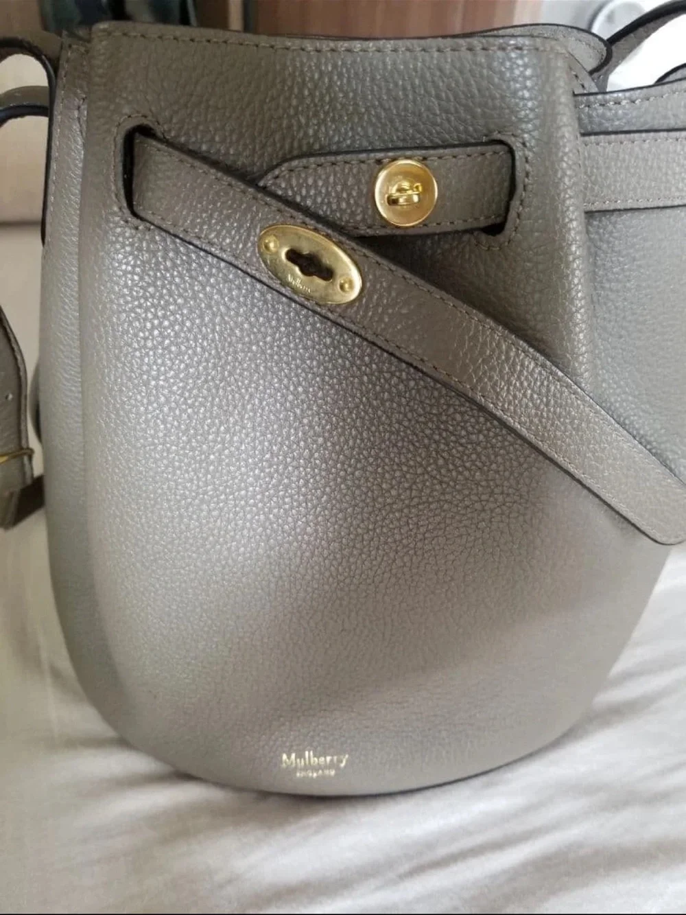 Mulberry Pebbled Leather Drawstring Bucket Bag in Taupe